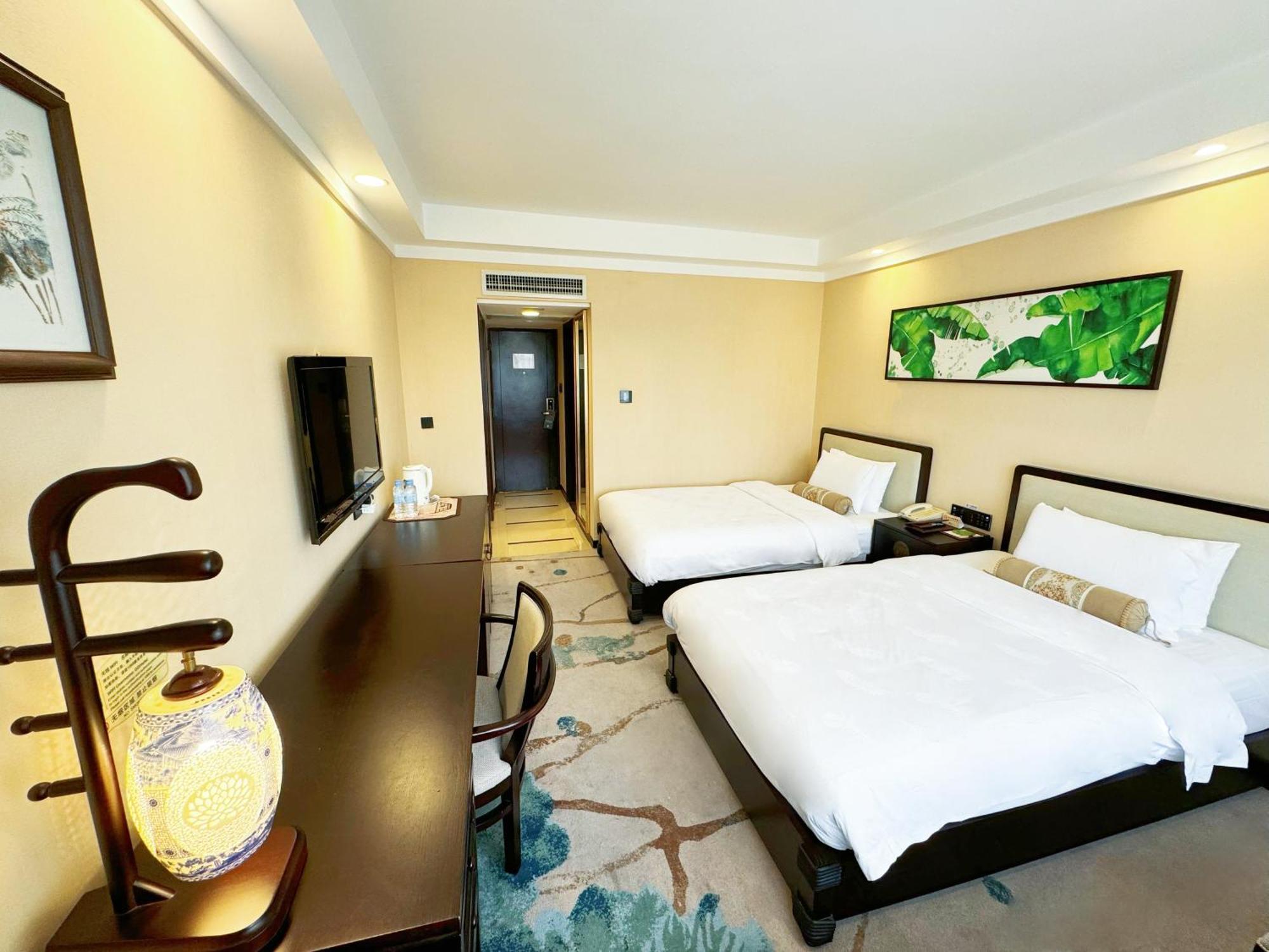 Guangdong Hotel-Free Shuttle & Registration Counter Service During Canton Fair Exterior foto